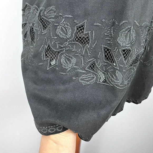 Bar III Black Embroidered Faux Suede Mini Shift Dress Size Large - Picture 6 of 13